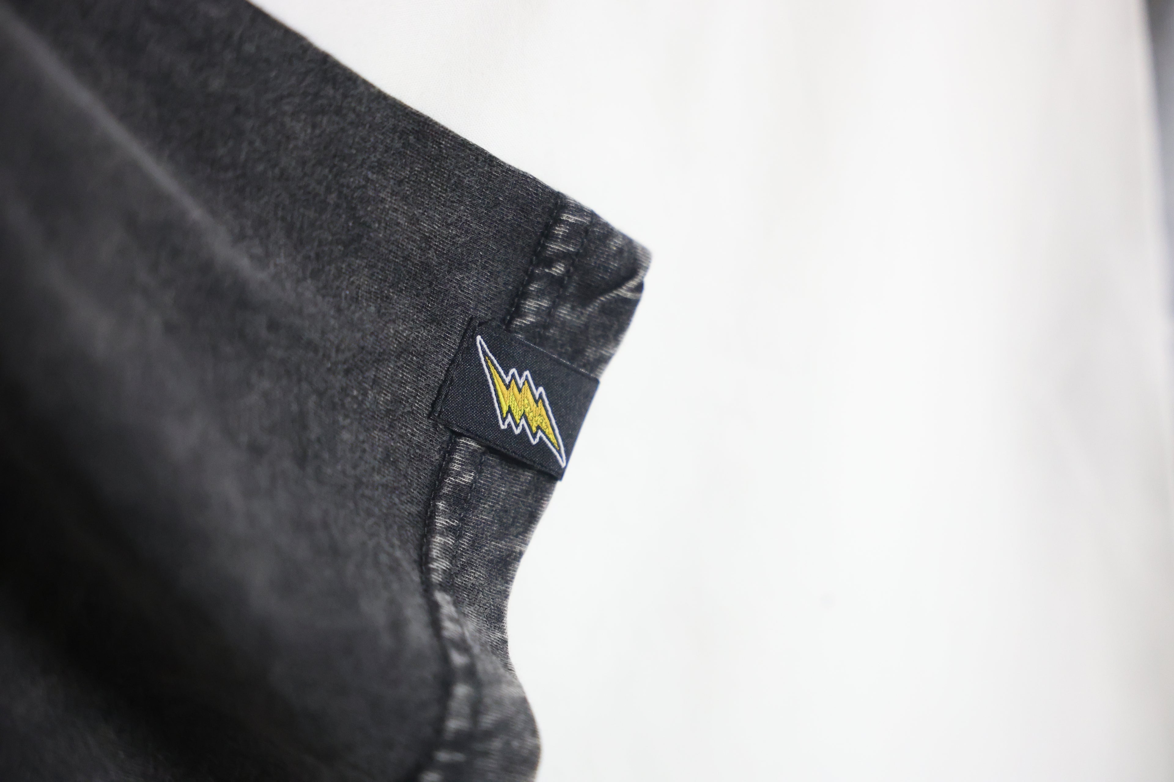 T-Shirt BIGODES - Stone Washed Black